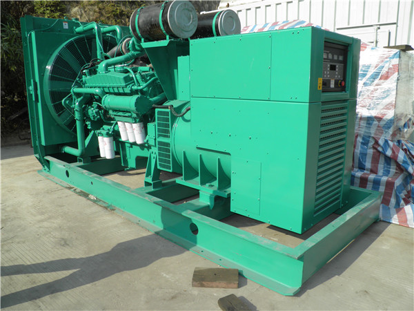 建阳发电车出租-柴油发电机散热器怎样散热