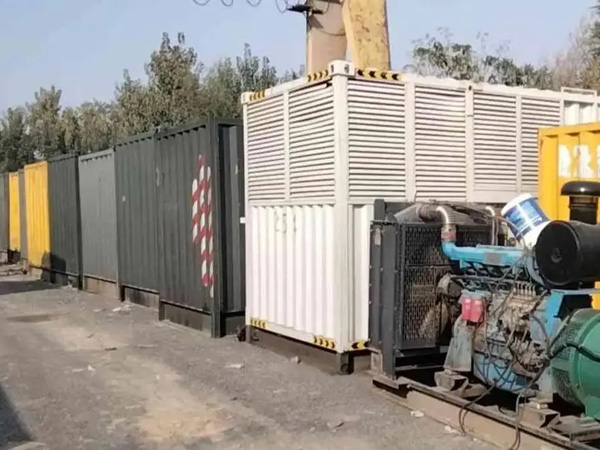 建阳200KW柴油发电机机组每小时油耗是多少？